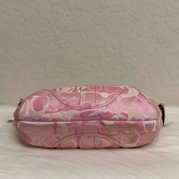 Coach Soho Optic Signature Small Hobo - Picture 5 of 12